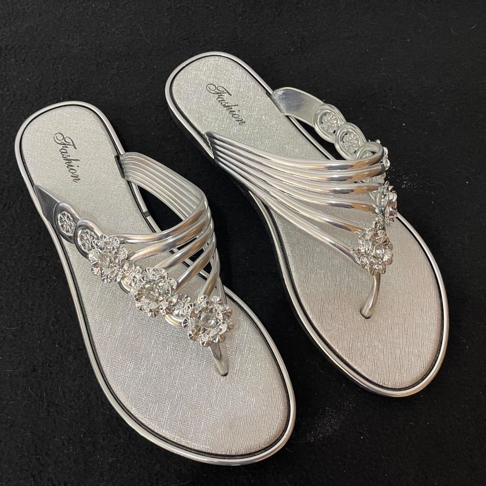 Women's Floral Flat Flip Flops